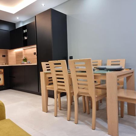 Holiday Apartment Near The Sea Durrës Exteriör bild