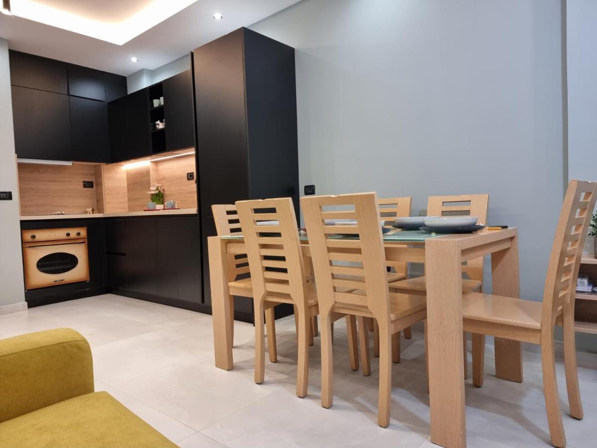 Holiday Apartment Near The Sea Durrës Exteriör bild
