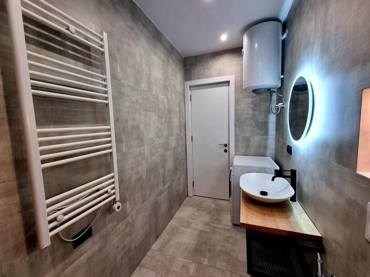 Holiday Apartment Near The Sea Durrës Exteriör bild